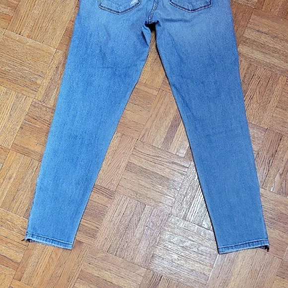 Flying Monkey Light Blue Skinny Jeans with Zipper Accents SIZE 27 - Picture 10 of 10